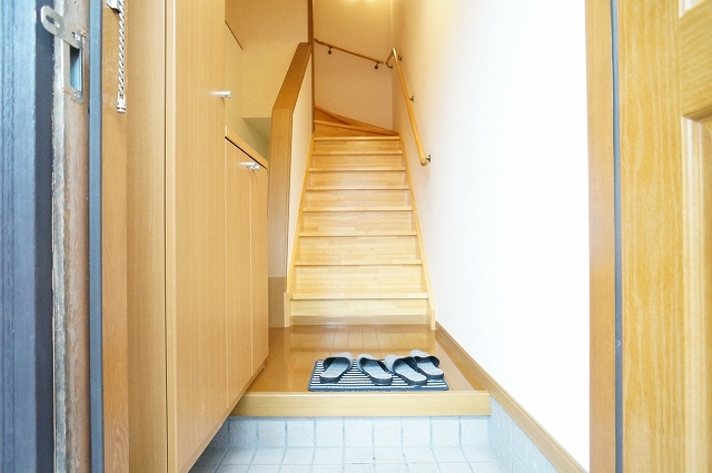 エクセラン　Ⅱ番館 玄関