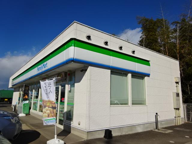 白銀 ファミリーマート下野仁良川店まで228ｍ