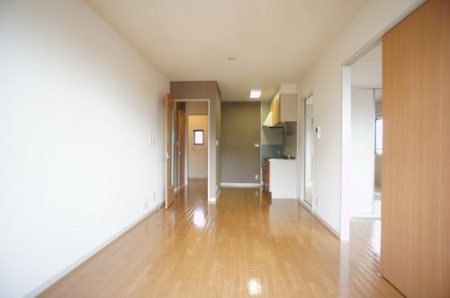  シルクタウン Ｃ棟 こちらの物件はMODE不動産なら割引対象の１部屋です。