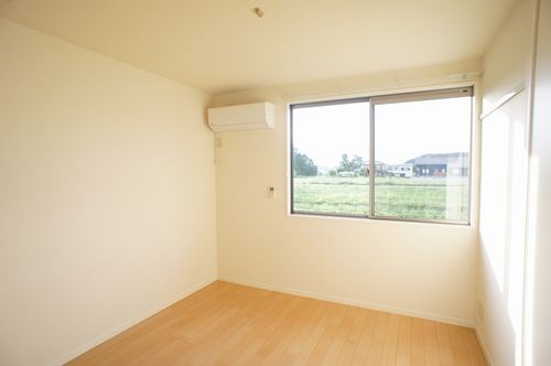 　サンフリーズ こちらの物件はMODE不動産なら割引対象の１部屋です。