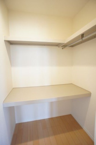 　サンフリーズ こちらの物件はMODE不動産なら割引対象の１部屋です。