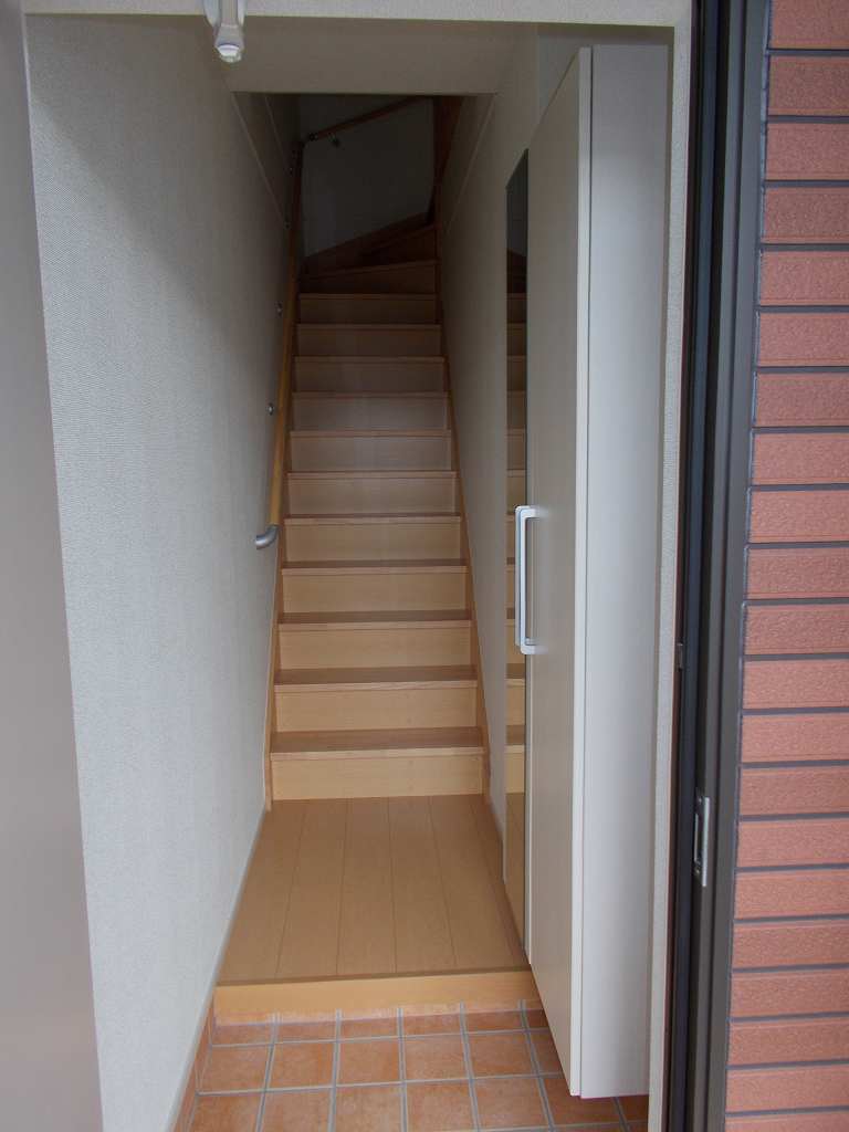 クライスＢ 玄関