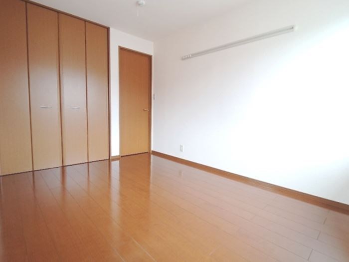 　グランモア　Ａ棟　 こちらの物件はMODE不動産なら割引対象の１部屋です。
