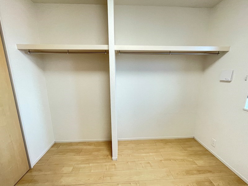 　アミスタープレイス こちらの物件はMODE不動産なら割引対象の１部屋です。