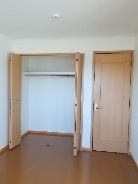 　アースリバー Ｃ棟 こちらの物件はMODE不動産なら割引対象の１部屋です。