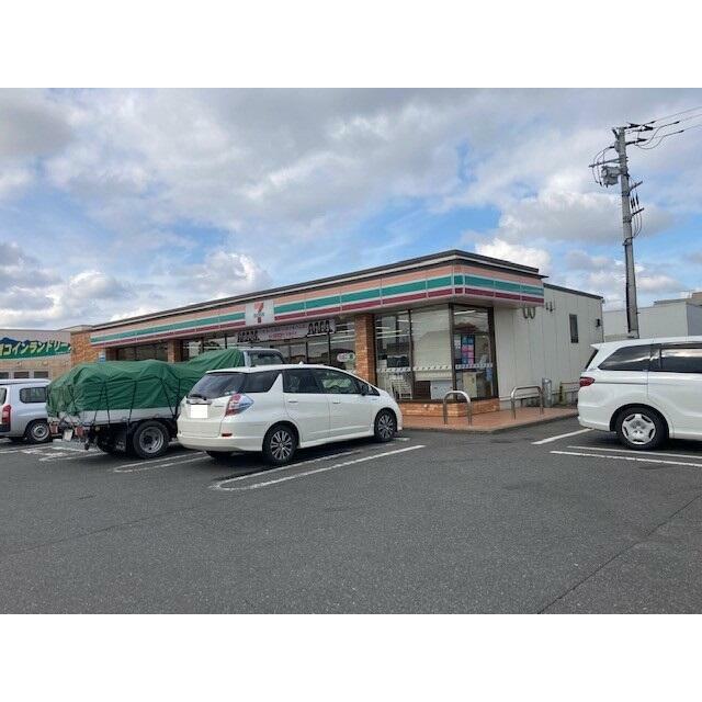 　フェア・レジデンスＡＫ　 セブンイレブン 芳賀祖母井店