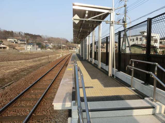 ヴィラアイシス JR鴻野山駅まで1500m