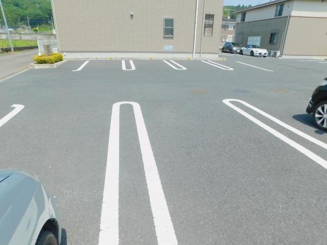 ベル・アルモニーⅠ 駐車場
