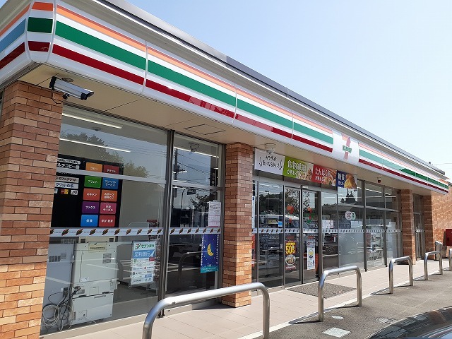 アンソレイエＡ セブンイレブン西那須野西小前店まで550m
