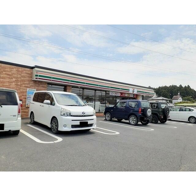 　数間ハイツ　 セブンイレブン矢板富田店