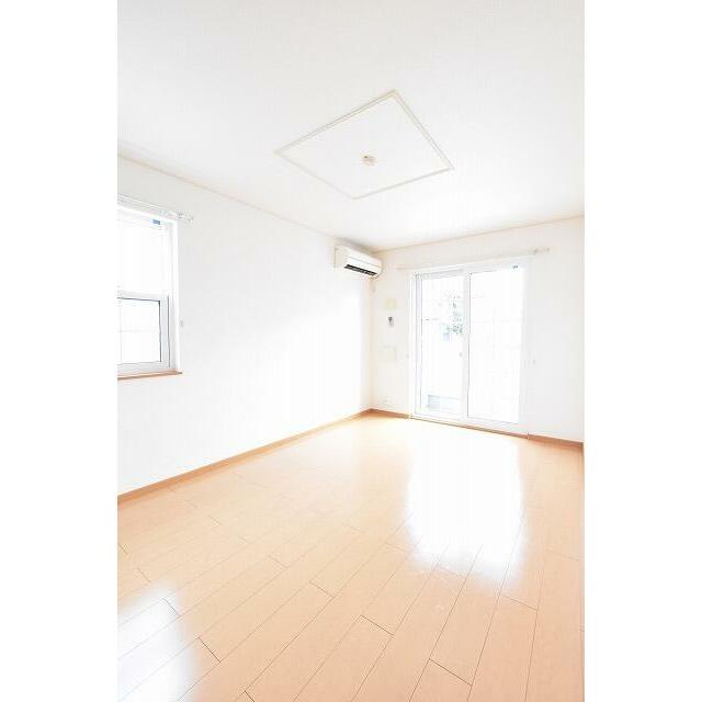 　レヂデンス岡野　 こちらの物件はMODE不動産なら割引対象の１部屋です。