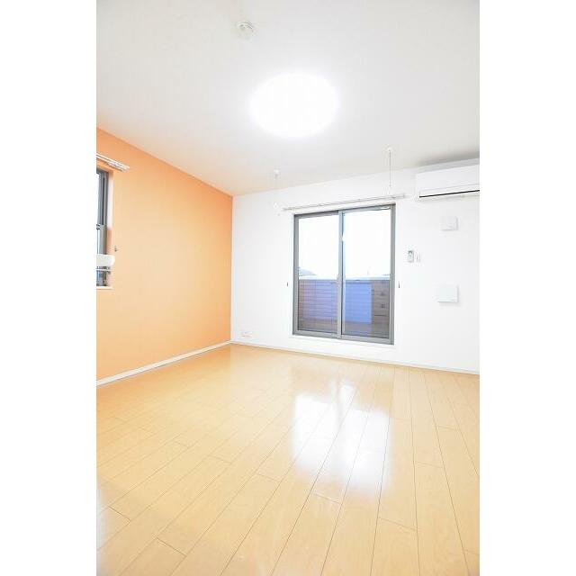 　ディアヴニール こちらの物件はMODE不動産なら割引対象の１部屋です。