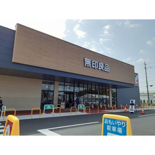 　ドルチェ・モルティ　Ａ棟　 無印良品ヨークベニマル西富山