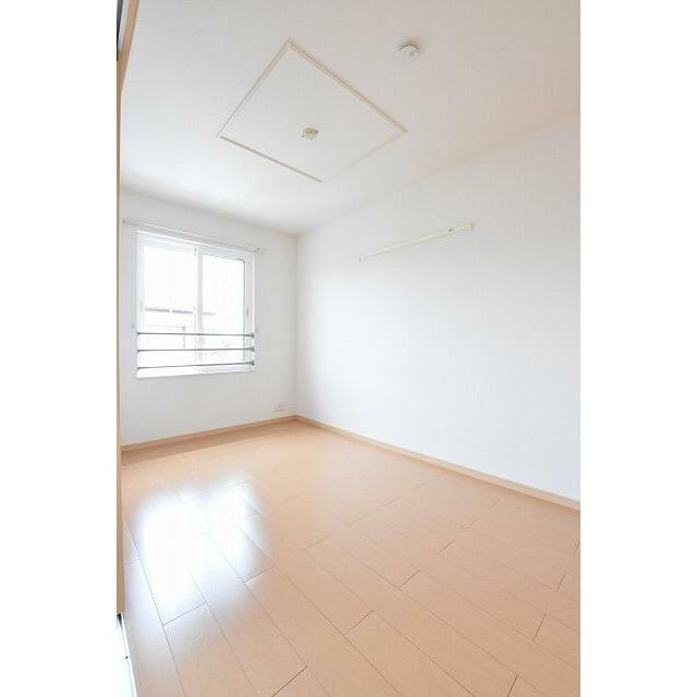 　エベレスト こちらの物件はMODE不動産なら割引対象の１部屋です。