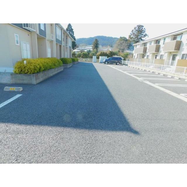 　クオ・レガーロ こちらの物件はMODE不動産なら割引対象の１部屋です。