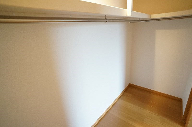 　エテルノ・グランデ参番館　 こちらの物件はMODE不動産なら割引対象の１部屋です。