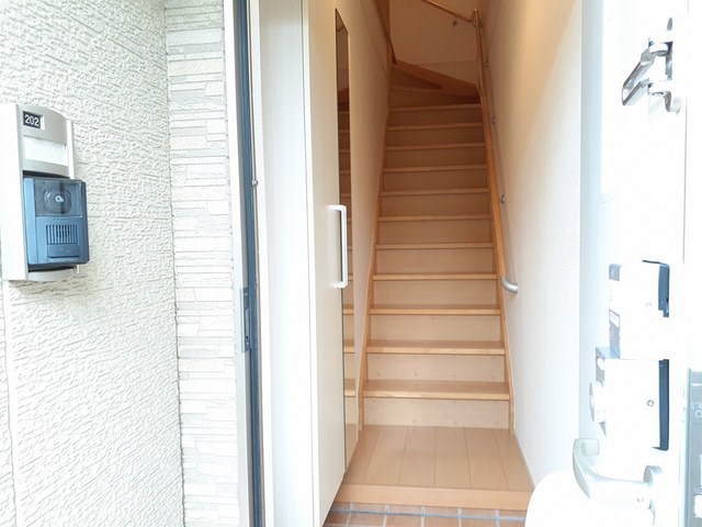 　サニー・プレイス　 こちらの物件はMODE不動産なら割引対象の１部屋です。