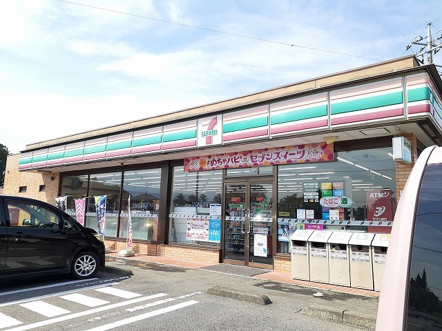 カスカーク・パラッツオＣ セブンイレブン西那須野南赤田店まで300m