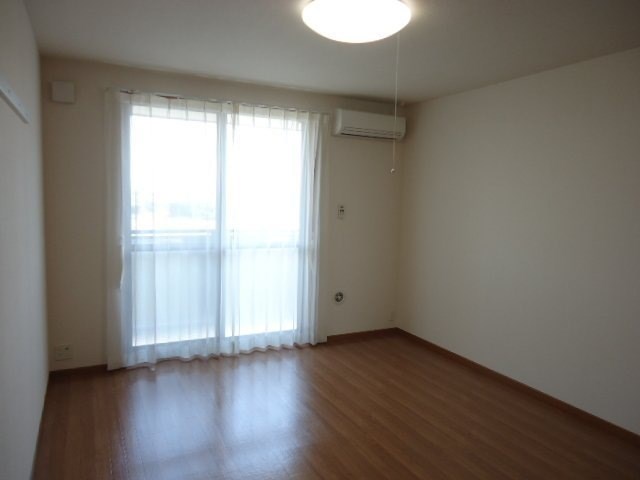 　サニーホーム　 こちらの物件はMODE不動産なら割引対象の１部屋です。