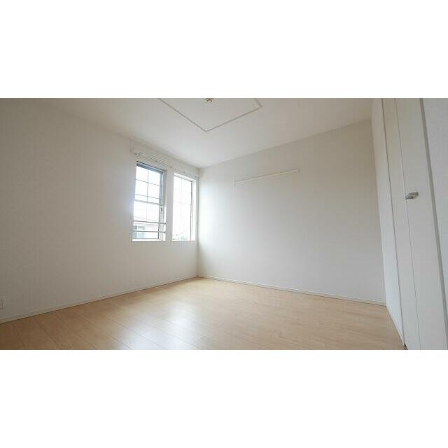 　クレセント　Ｅ棟　 こちらの物件はMODE不動産なら割引対象の１部屋です。