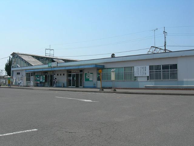 ウィングスコート 岡本駅(JR　東北本線)まで389ｍ