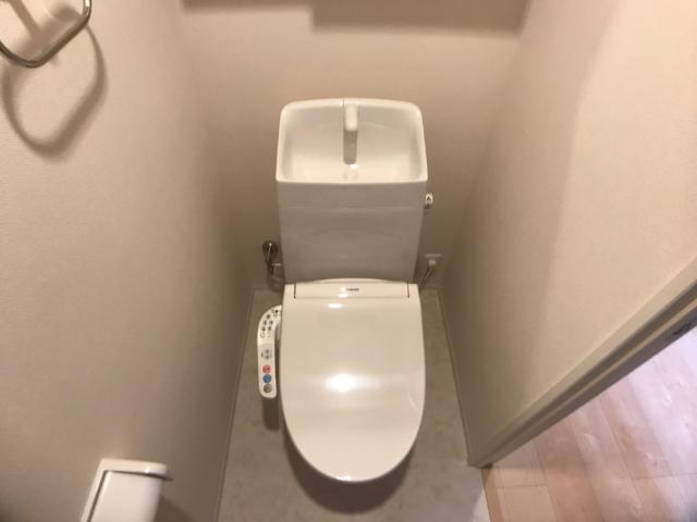 ウィングスコート トイレ