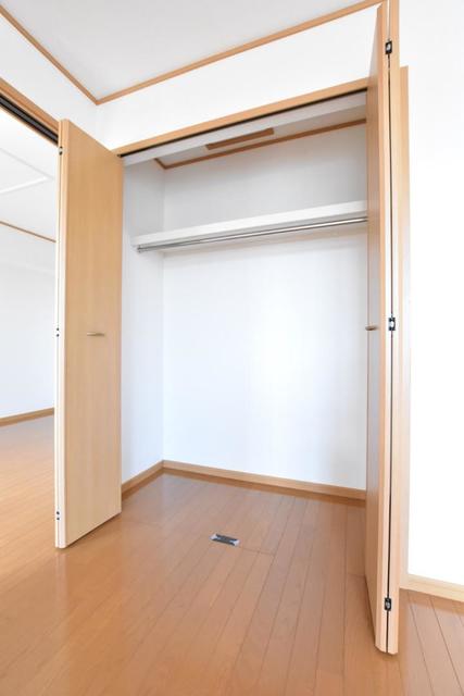 グローリアＢ 収納