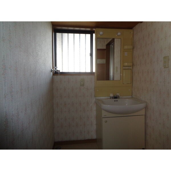 　コーポ山口 こちらの物件はMODE不動産なら割引対象の１部屋です。