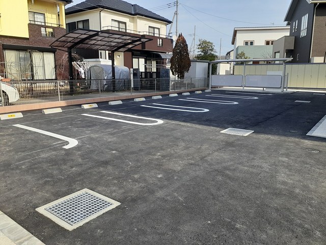 ブリージーヒル 駐車場