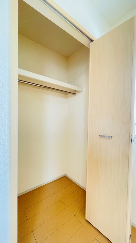 　ストリート　サイド　 こちらの物件はMODE不動産なら割引対象の１部屋です。