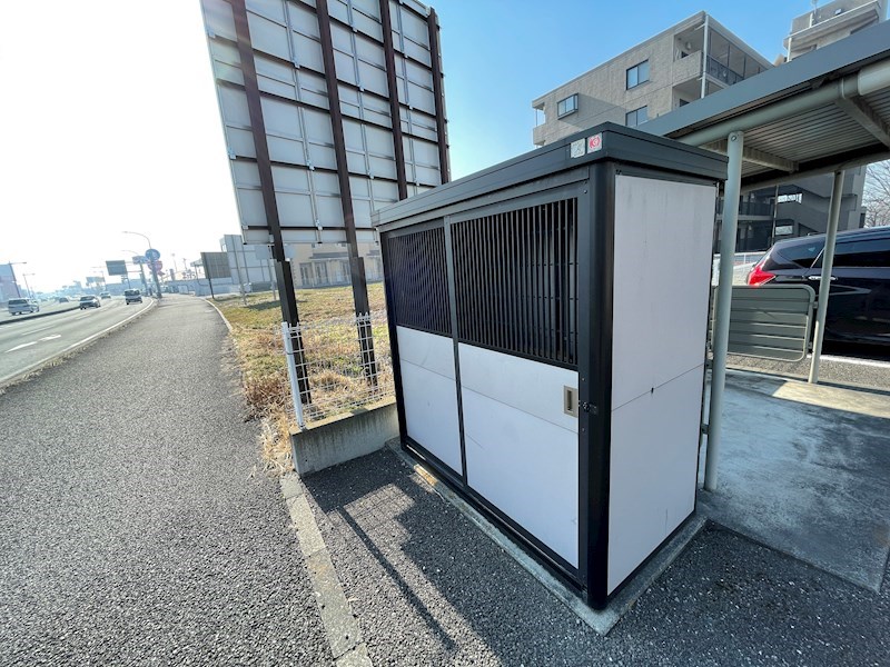 　ストリート　サイド　 こちらの物件はMODE不動産なら割引対象の１部屋です。