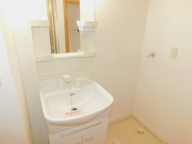 　エトワールヒルズ　Ⅱ棟 こちらの物件はMODE不動産なら割引対象の１部屋です。
