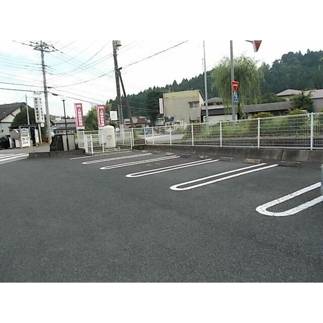 　エトワールヒルズ　Ⅱ棟 こちらの物件はMODE不動産なら割引対象の１部屋です。