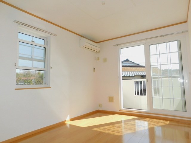 　エトワールヒルズ　Ⅱ棟 こちらの物件はMODE不動産なら割引対象の１部屋です。