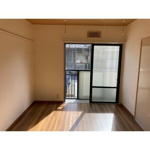 　ハピネス　A棟 こちらの物件はMODE不動産なら割引対象の１部屋です。