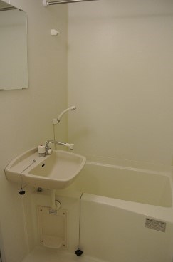 　オリーブ　 こちらの物件はMODE不動産なら割引対象の１部屋です。