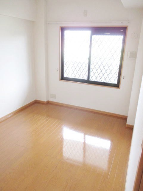 　クラージュ　ドゥー　 こちらの物件はMODE不動産なら割引対象の１部屋です。