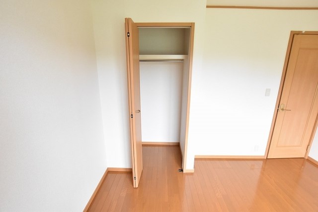 　グローリア　Ａ棟　 こちらの物件はMODE不動産なら割引対象の１部屋です。