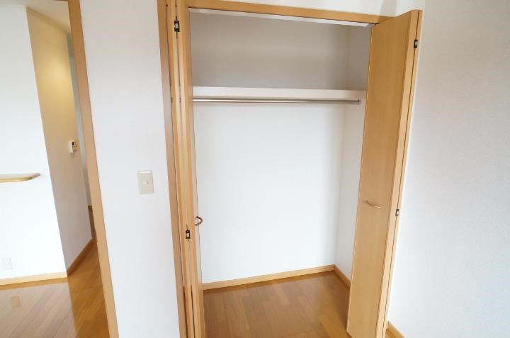 　シュティルグランツ　Ⅱ号棟　 こちらの物件はMODE不動産なら割引対象の１部屋です。