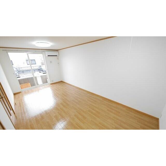 　プラシード　 こちらの物件はMODE不動産なら割引対象の１部屋です。