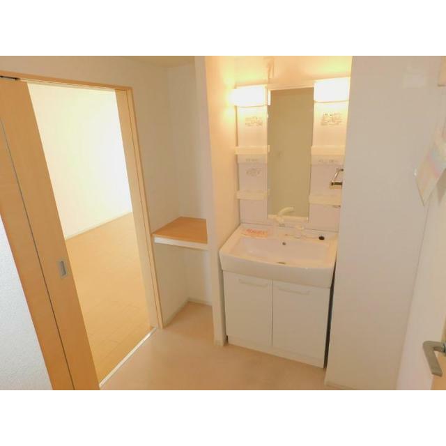 　ストリート　サイド　 こちらの物件はMODE不動産なら割引対象の１部屋です。