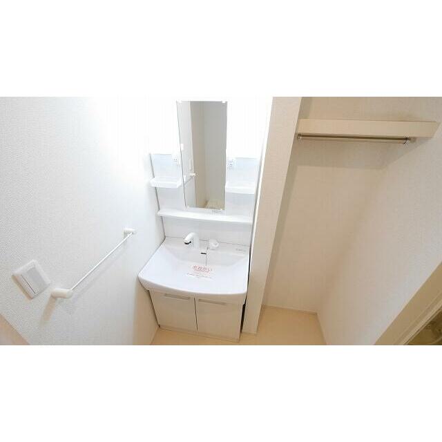 　クレセント　Ｃ棟　 こちらの物件はMODE不動産なら割引対象の１部屋です。