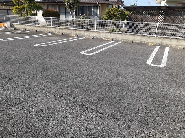 フェリーチェ・パルテンツァ 駐車場