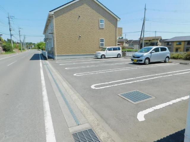 ブローテ 駐車場