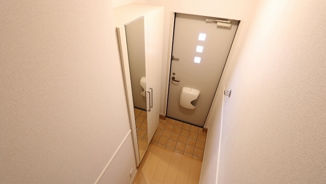 クライスＣ 玄関