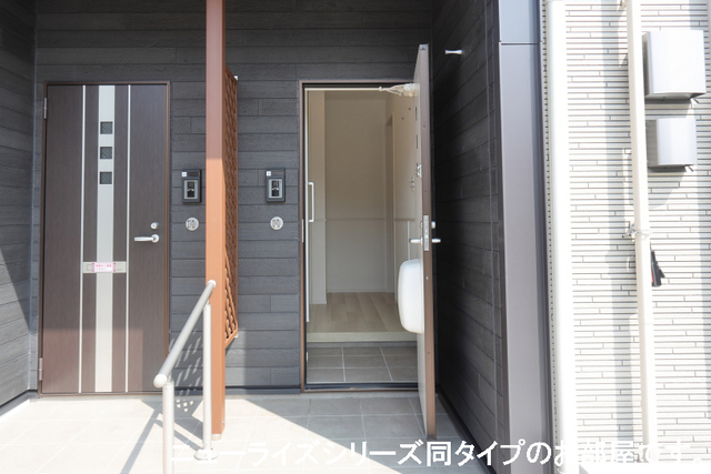 エアリー　ブリーズＡ 玄関