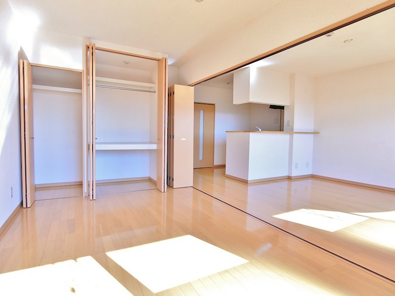 Ｙ＆Ｍアーバンライフ ※同棟同型、写真は反転の画像です。また、現状優先となります。
