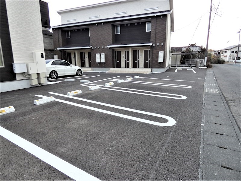 ＣＡＴ　ＣＯＣＯＡ　Ⅱ　Ａ（キャット　ココア　ツー　エー） 敷地内に駐車場がございます。