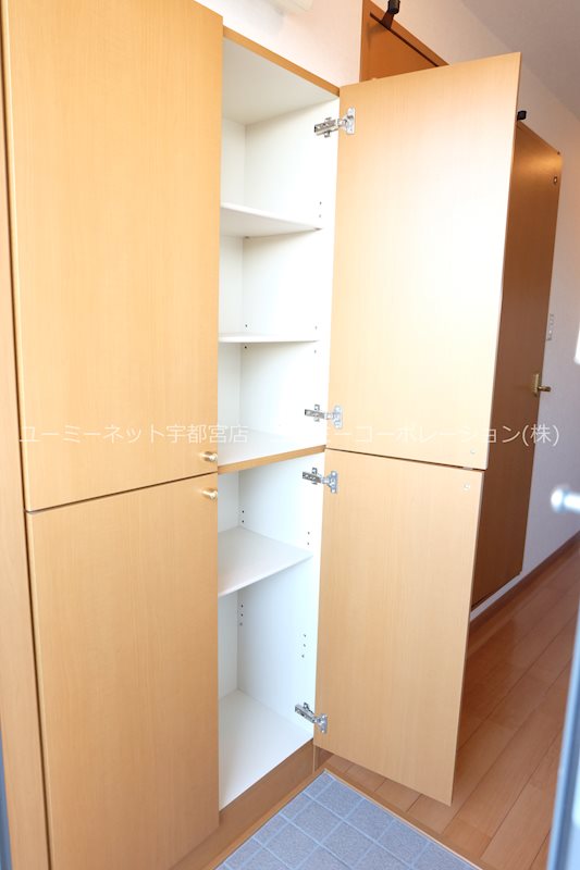Y＆Mイマージュ 玄関