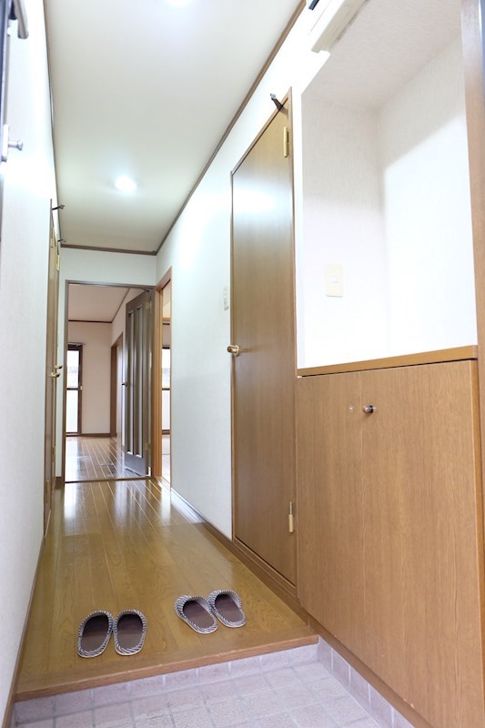 ファミーユみなみ ※同棟同型内観写真、現状優先となります。